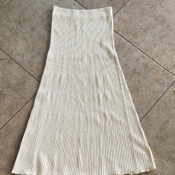 Free People Dresses & Skirts - Free People Cream Ribbed A-Line Maxi Skirt